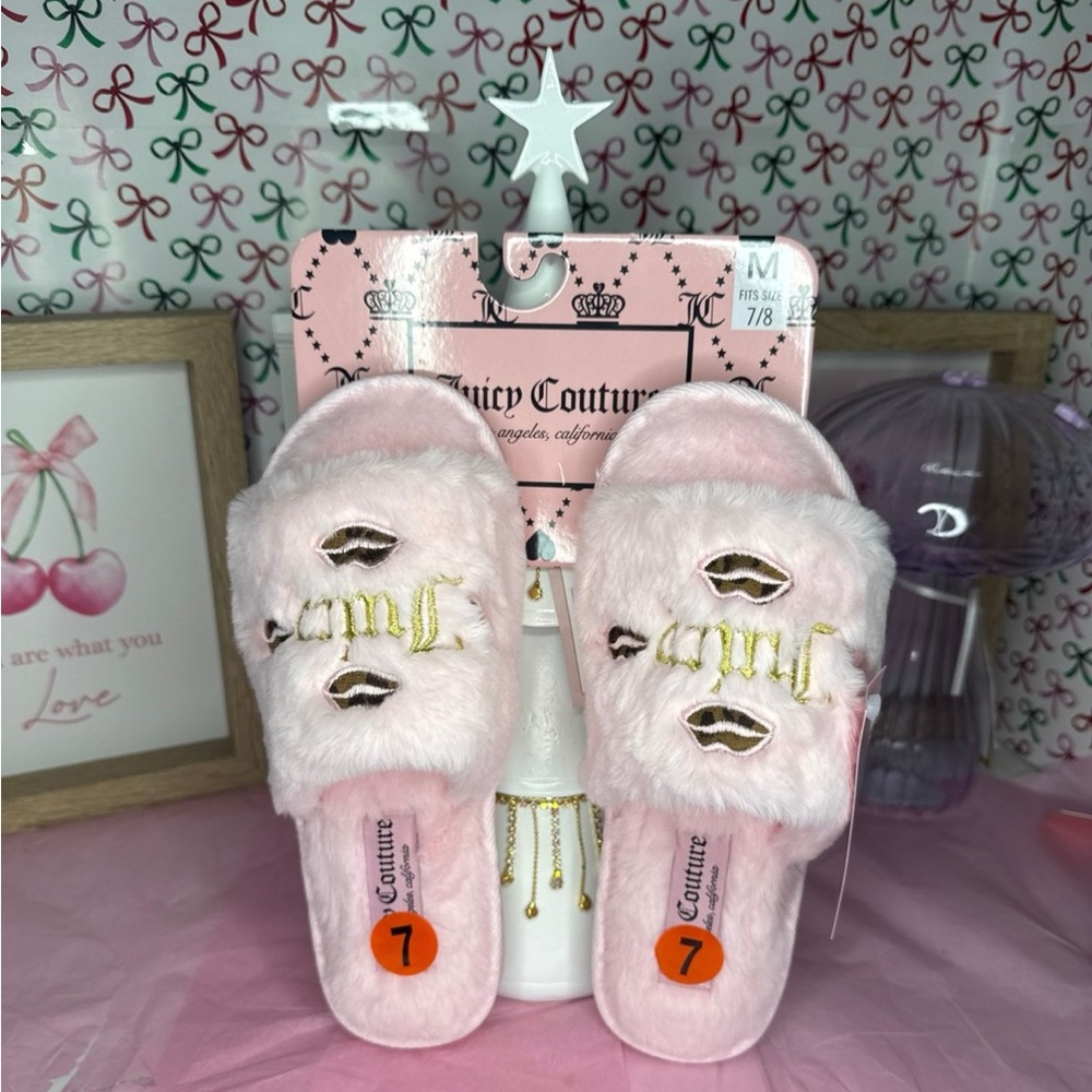 Juicy Couture Slippers-Leopard Kiss Print